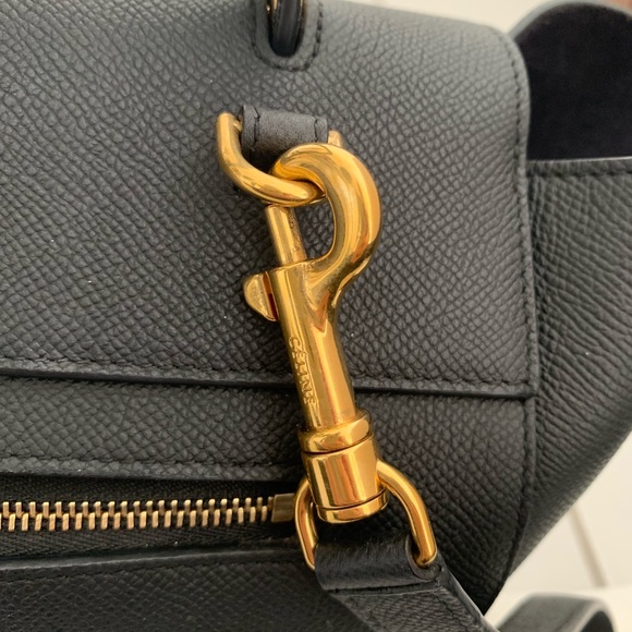 CELINE MINI BELT BAG IN BLACK GRAINED CALFSKIN - Picture 4 of 8